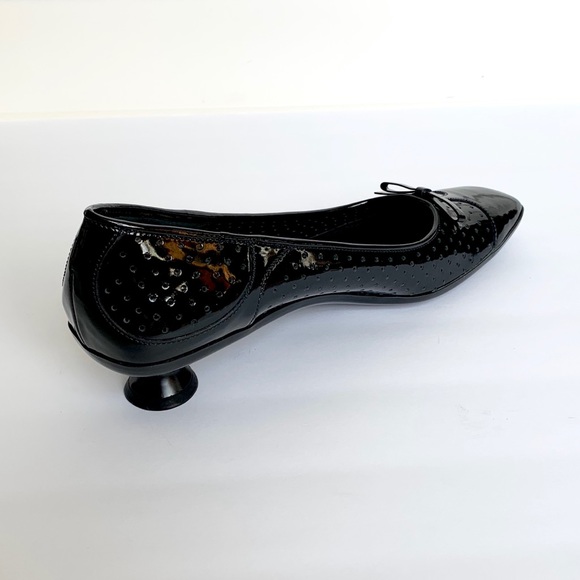 PRADA Black Patent Leather Dot Shoes - Picture 3 of 6